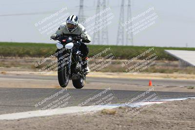 media/Sep-01-2025-Lets Ride (Mon) [[4370d11284]]/B Group/1220pm (Wheelie Bump)/